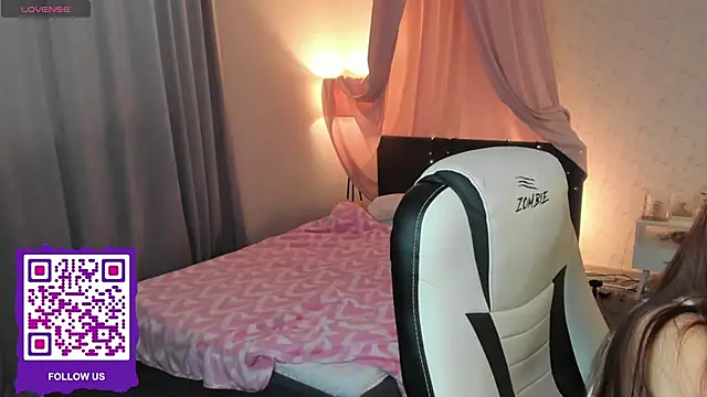 boozekirs  online show from 09-13-25, 02:22