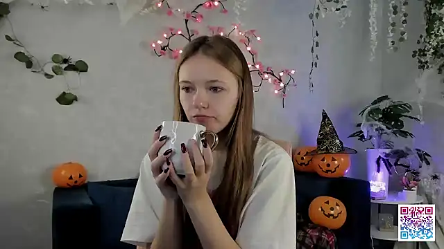 boozekirs  online show from 10-31-25, 01:46