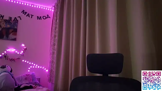 boozekirs  online show from 02-06-26, 02:29