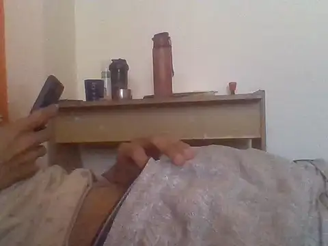 Hearthackerlust online show from 11-20-25, 05:41