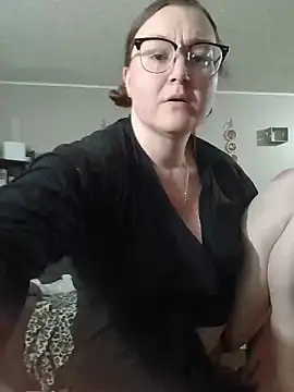 HTXBELLE online show from 11-29-25, 10:26