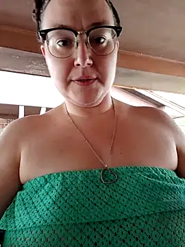 Snapshot of HTXBELLE chatting on 09-21-25, 10:26 HTXBELLE online show from 09-21-25, 10:26
