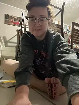 HTXBELLE online show from 12-19-25, 01:35