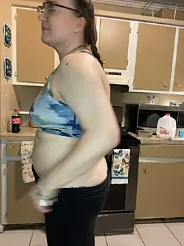 Snapshot of HTXBELLE chatting on 03-17-25, 02:08 HTXBELLE online show from 03-17-25, 02:08