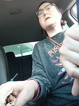 HTXBELLE online show from 11-12-25, 08:23