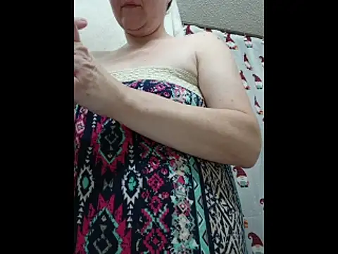 HTXBELLE online show from 12-18-25, 12:49