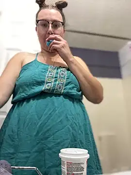 HTXBELLE online show from 04-02-26, 05:41