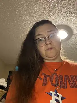 Snapshot of HTXBELLE chatting on 03-18-25, 04:18 HTXBELLE online show from 03-18-25, 04:18