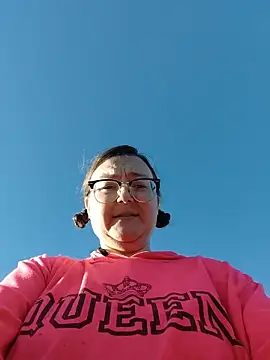 HTXBELLE online show from 11-10-25, 10:04