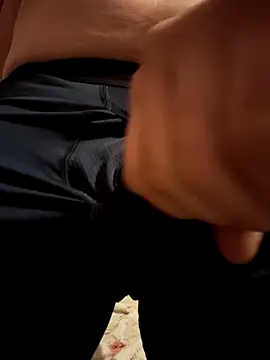 Snapshot of Cummaker69 chatting on 02-03-26, 02:32 Cummaker69 online show from 02-03-26, 02:32