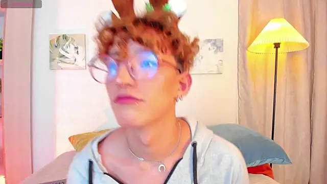 iiangel  online show from 12-14-25, 05:24