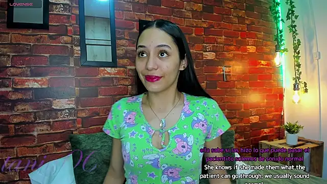 Snapshot of TANIA_06 chatting on 03-01-25, 01:18 TANIA 06 online show from 03-01-25, 01:18