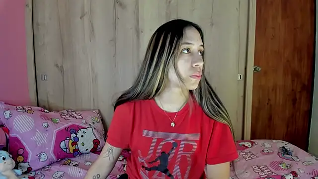 TANIA 06 online show from 06-15-26, 01:11