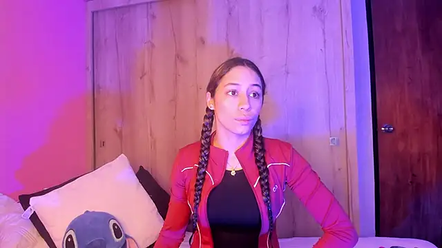 TANIA 06 online show from 04-18-26, 01:13