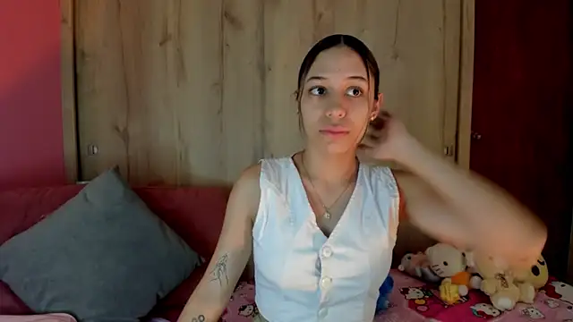 TANIA 06 online show from 06-19-26, 01:28