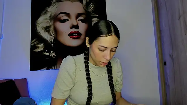 TANIA 06 online show from 10-25-25, 01:23