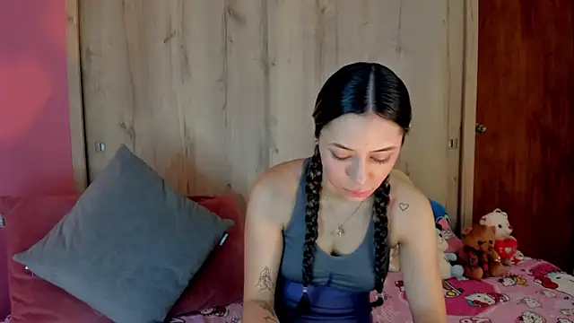 TANIA 06 online show from 06-18-26, 01:27
