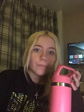 Blondie Sofia Essexbabe online show from 03-17-25, 11:57