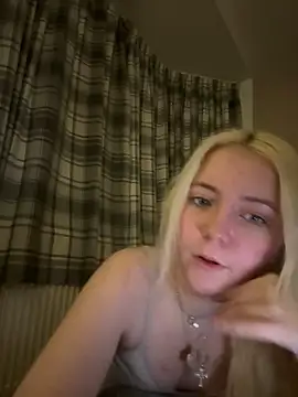 Blondie Sofia Essexbabe online show from 03-16-25, 11:48