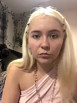 Blondie Sofia Essexbabe online show from 11-08-25, 07:39