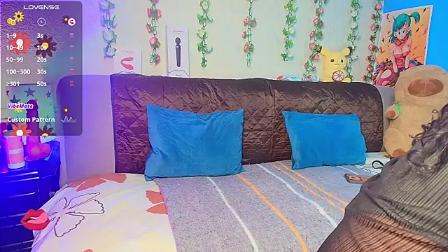 Vicky Miller 05 online show from 11-17-25, 06:56