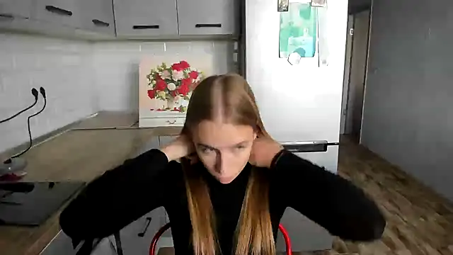 Snapshot of AnnNorriss chatting on 10-15-25, 12:35 AnnNorriss online show from 10-15-25, 12:35
