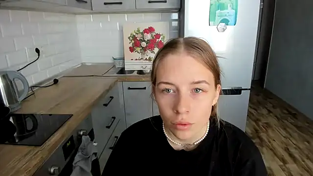 Snapshot of AnnNorriss chatting on 10-20-25, 10:38 AnnNorriss online show from 10-20-25, 10:38