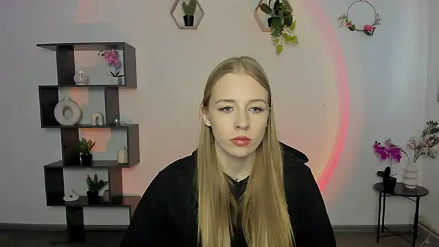 Snapshot of AnnNorriss chatting on 03-17-25, 01:08 AnnNorriss online show from 03-17-25, 01:08