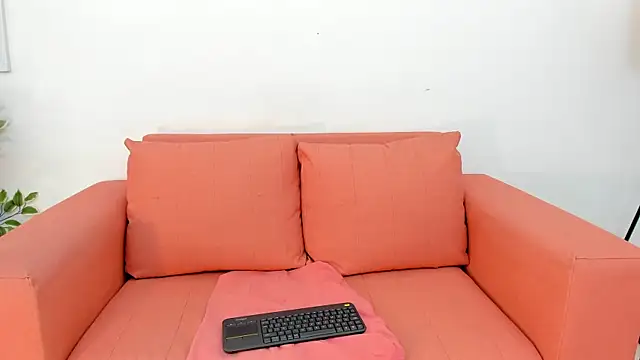 Emily-Carter online show from 11-15-25, 09:08