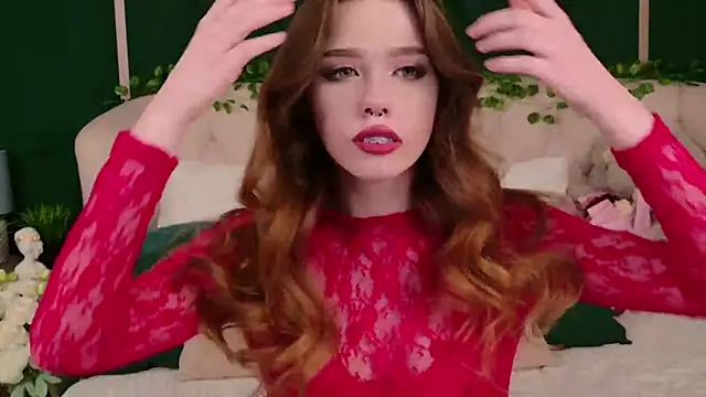 Snapshot of Sierra_Fane chatting on 03-09-25, 12:00 Sierra Fane online show from 03-09-25, 12:00