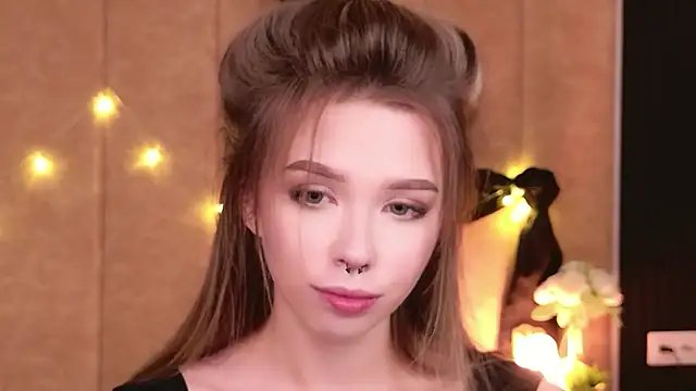 Sierra Fane online show from 11-17-25, 10:41