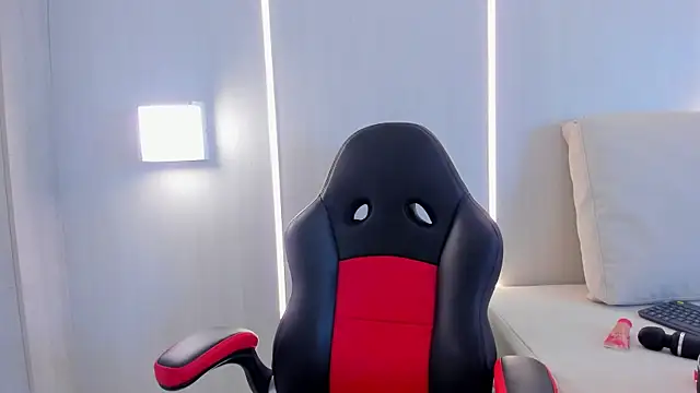 nahomi blade online show from 02-22-25, 03:36