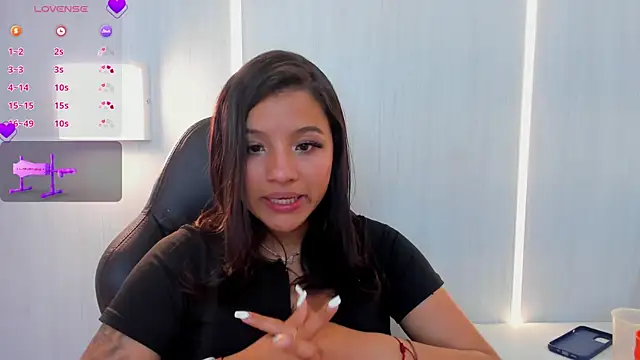 nahomi blade online show from 03-08-25, 02:30