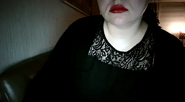 Snapshot of KamillaLaLove chatting on 03-02-25, 08:14 KamillaLaLove online show from 03-02-25, 08:14