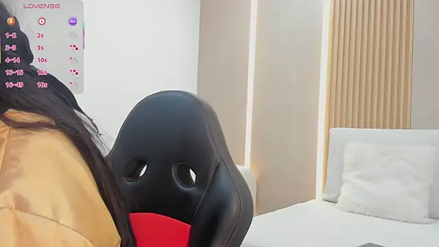 sasha riverss online show from 03-04-25, 03:15