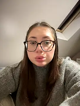 Snapshot of May_Alisa chatting on 10-08-25, 07:03 May Alisa online show from 10-08-25, 07:03