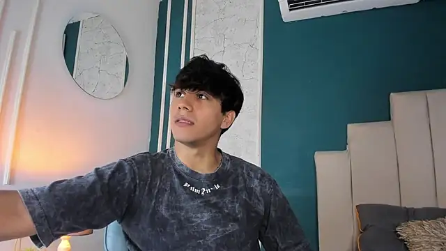 Snapshot of Allex_Cano chatting on 02-11-26, 08:20 Allex Cano online show from 02-11-26, 08:20