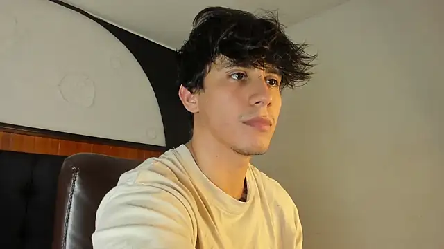 Snapshot of Allex_Cano chatting on 03-02-26, 05:19 Allex Cano online show from 03-02-26, 05:19