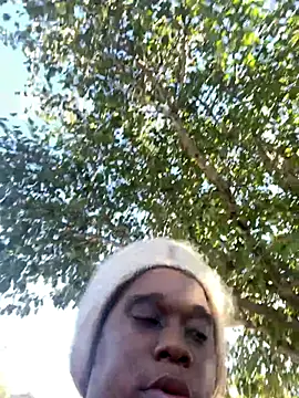 Deshay30 online show from 10-31-25, 04:14