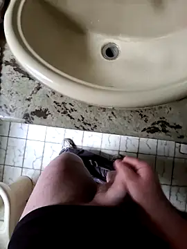 Snapshot of mauroxx08 chatting on 03-06-26, 01:39 mauroxx08 online show from 03-06-26, 01:39