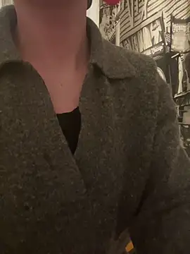 Snapshot of Hildas chatting on 02-09-26, 10:46 Hildas online show from 02-09-26, 10:46