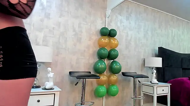 NahomyCarther online show from 03-30-26, 11:06