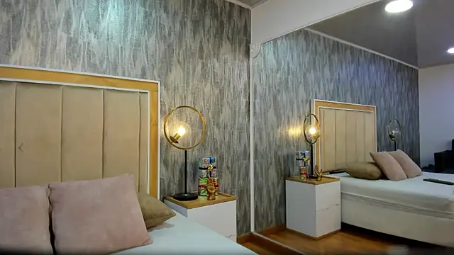 NahomyCarther online show from 12-14-25, 03:57