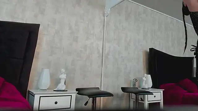 NahomyCarther online show from 04-08-26, 11:06