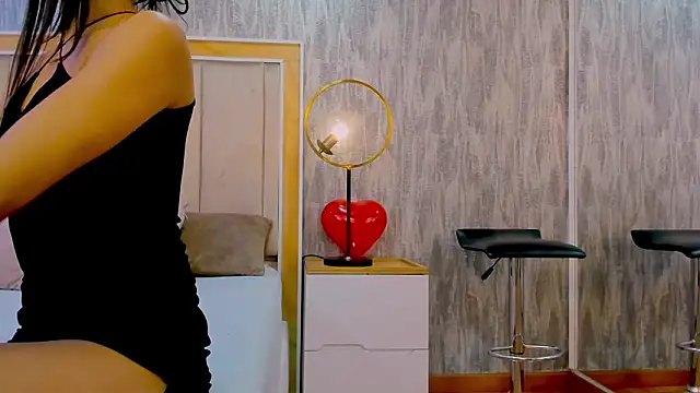 NahomyCarther online show from 03-10-26, 01:26