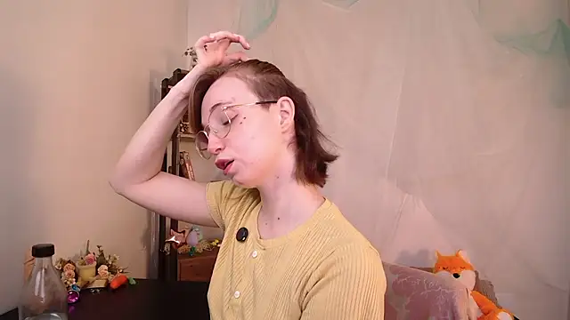 Elise Nyx online show from 05-06-26, 01:37