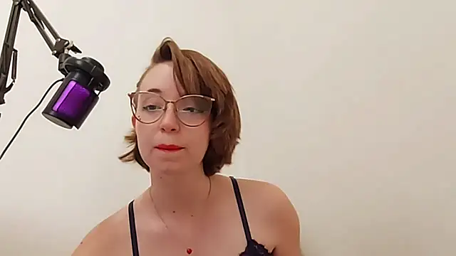 Elise Nyx online show from 09-26-25, 02:02