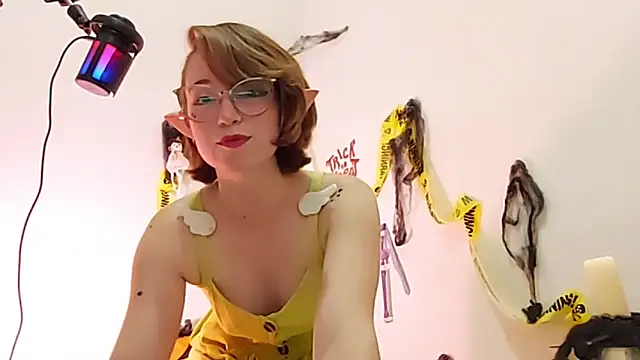 Elise Nyx online show from 11-02-25, 07:41