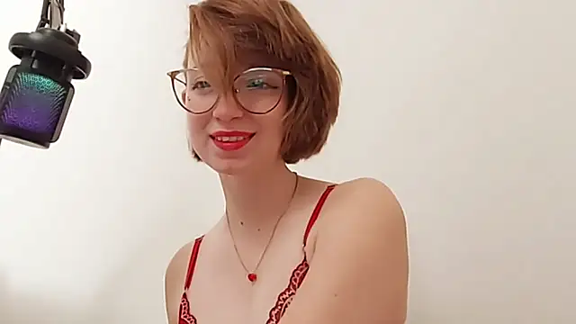 Elise Nyx online show from 09-20-25, 01:49