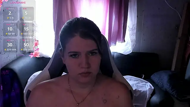Snapshot of brii69 chatting on 09-23-25, 09:44 brii69 online show from 09-23-25, 09:44